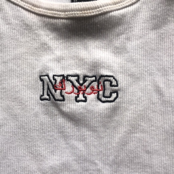 NYC Forever 21 Top - Picture 2 of 5